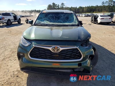 Piąte zdjęcie samochodu w środku: 2023 TOYOTA HIGHLANDER L VIN:5TDKDRAH5PS505531 - miniatura