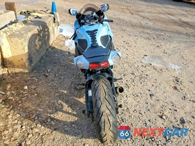 Czwarte zdjęcie samochodu z boku: 2023 SUZUKI GSX-R600 VIN:JS1GN7FA8P7100948 - miniatura