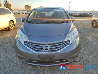 Piąte zdjęcie samochodu w środku: 2016 NISSAN VERSA NOTE S VIN:3N1CE2CPXGL396781 - miniatura