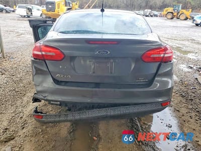 Zdjęcie 6 z 12 samochodu: 2016 FORD FOCUS SE VIN:1FADP3F26GL207417 - miniatura