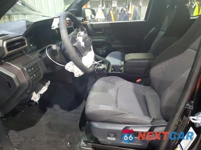 Zdjęcie 7 z 12 samochodu: 2025 TOYOTA TACOMA SR5 VIN:3TMLB5JN7SM159015 - miniatura