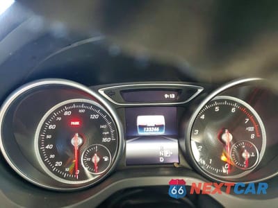 Zdjęcie 9 z 11 samochodu: 2017 MERCEDES-BENZ CLA 250 VIN:WDDSJ4EB9HN454730 - miniatura