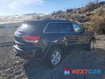 Trzecie zdjęcie samochodu z tyłu: 2015 JEEP GRAND CHEROKEE LAREDO VIN:1C4RJFAG1FC825278 - miniatura