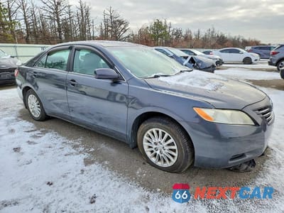Czwarte zdjęcie samochodu z boku: 2007 TOYOTA CAMRY CE VIN:4T1BE46KX7U096583 - miniatura