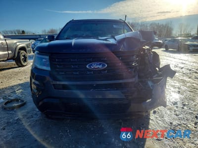 Piąte zdjęcie samochodu w środku: 2017 FORD EXPLORER SPORT VIN:1FM5K8GTXHGA02738 - miniatura