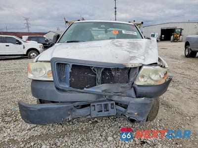 Piąte zdjęcie samochodu w środku: 2007 FORD F150 SUPER DUTY UTILITY / SERVICE TRUCK VIN:1FTRF12237NA48132 - miniatura