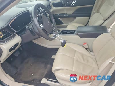 Zdjęcie 7 z 11 samochodu: 2017 LINCOLN CONTINENTAL SELECT VIN:1LN6L9TP9H5606017 - miniatura