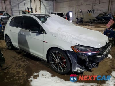 Czwarte zdjęcie samochodu z boku: 2021 VOLKSWAGEN GTI S VIN:3VW6T7AU1MM011245 - miniatura