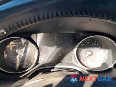 Zdjęcie 9 z 15 samochodu: 2019 JEEP COMPASS LATITUDE VIN:3C4NJCBB4KT676847 - miniatura