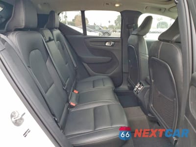 Zdjęcie 11 z 14 samochodu: 2025 VOLVO XC40 CORE VIN:YV4L12UJ5S2477083 - miniatura