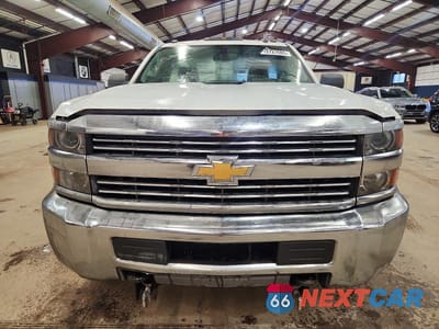 Piąte zdjęcie samochodu w środku: 2016 CHEVROLET SILVERADO K2500 HEAVY DUTY VIN:1GC0KUEG0GZ400914 - miniatura