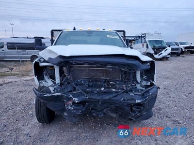 Piąte zdjęcie samochodu w środku: 2022 RAM 3500 FLATBED TRUCK VIN:3C7WRTBL5NG421162 - miniatura