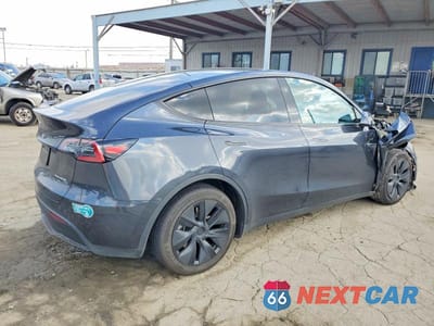 Trzecie zdjęcie samochodu z tyłu: 2025 TESLA MODEL Y VIN:7SAYGAEE1SF302445 - miniatura