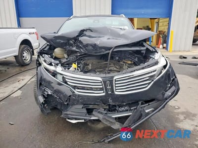 Piąte zdjęcie samochodu w środku: 2017 LINCOLN MKC BLACK LABEL VIN:5LMCJ4D92HUL31136 - miniatura