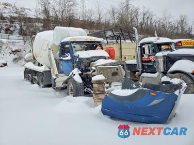 2023 INTERNATIONAL HX620 READY MIX TRUCK 3HTPCTZT4PN210450 - główne zdjęcie licytacji z USA - miniatura