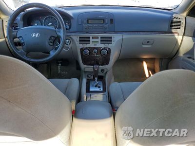 Zdjęcie 8 z 12 samochodu: 2007 HYUNDAI SONATA SE VIN:5NPEU46F47H187057 - miniatura