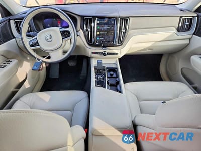 Zdjęcie 8 z 14 samochodu: 2023 VOLVO XC60 PLUS VIN:YV4L12DN3P1319549 - miniatura