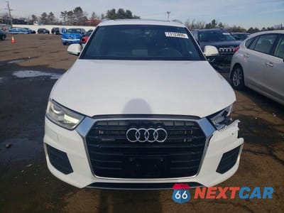 Piąte zdjęcie samochodu w środku: 2017 AUDI Q3 PREMIUM VIN:WA1ECCFS7HR006452 - miniatura