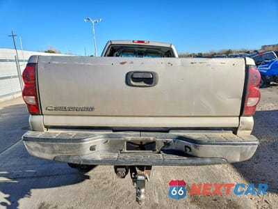 Zdjęcie 6 z 12 samochodu: 2005 CHEVROLET SILVERADO K2500 HEAVY DUTY VIN:1GCHK232X5F850602 - miniatura