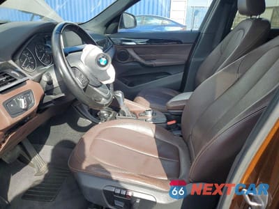 Zdjęcie 7 z 13 samochodu: 2017 BMW X1 XDRIVE28I VIN:WBXHT3C33H5F82651 - miniatura