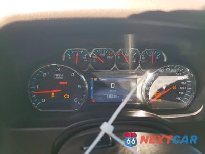 Zdjęcie 9 z 13 samochodu: 2015 CHEVROLET SUBURBAN C1500 LTZ VIN:1GNSCKKC7FR274701 - miniatura