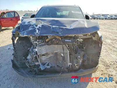 Piąte zdjęcie samochodu w środku: 2024 JEEP GRAND CHEROKEE LAREDO VIN:1C4RJHAG6R8528221 - miniatura