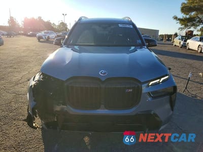Piąte zdjęcie samochodu w środku: 2023 BMW X7 M60I VIN:5UX33EM02P9R04545 - miniatura