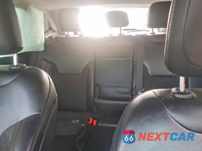 Zdjęcie 10 z 12 samochodu: 2019 JEEP COMPASS LATITUDE VIN:3C4NJDBBXKT844593 - miniatura