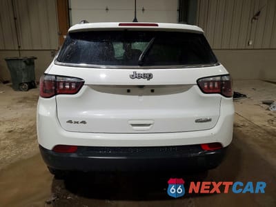 Zdjęcie 6 z 14 samochodu: 2024 JEEP COMPASS LATITUDE VIN:3C4NJDBN3RT598863 - miniatura