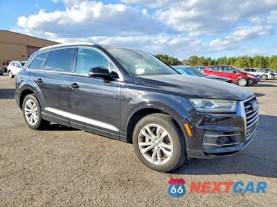 Czwarte zdjęcie samochodu z boku: 2017 AUDI Q7 PREMIUM PLUS VIN:WA1LAAF73HD021802 - miniatura