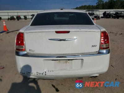 Zdjęcie 6 z 11 samochodu: 2014 CHRYSLER 300 VIN:2C3CCAAG9EH354810 - miniatura