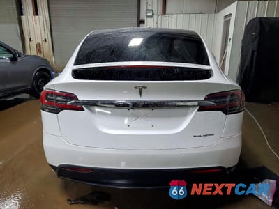 Zdjęcie 6 z 12 samochodu: 2020 TESLA MODEL X VIN:5YJXCDE23LF298783 - miniatura