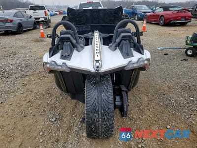 Czwarte zdjęcie samochodu z boku: 2021 POLARIS SLINGSHOT S VIN:57XAASHD5M8146803 - miniatura