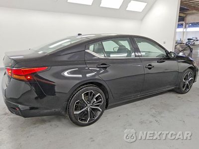Trzecie zdjęcie samochodu z tyłu: 2023 NISSAN ALTIMA SR VIN:1N4BL4CW8PN363138 - miniatura