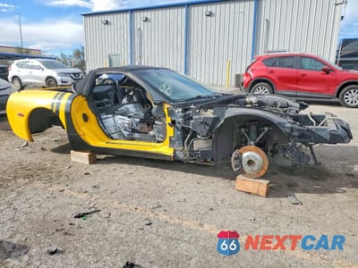 Czwarte zdjęcie samochodu z boku: 2000 CHEVROLET CORVETTE VIN:1G1YY32G7Y5101180 - miniatura