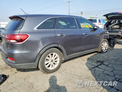 Trzecie zdjęcie samochodu z tyłu: 2019 KIA SORENTO LX VIN:5XYPGDA50KG486169 - miniatura