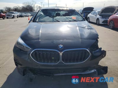 Piąte zdjęcie samochodu w środku: 2023 BMW 228I VIN:WBA53AK03P7M29261 - miniatura