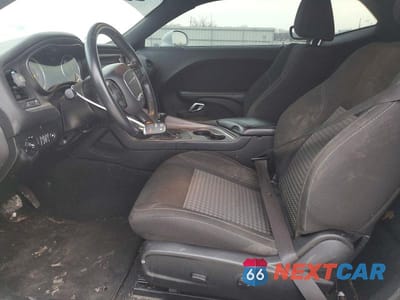 Zdjęcie 7 z 12 samochodu: 2023 DODGE CHALLENGER SXT VIN:2C3CDZAG8PH526131 - miniatura