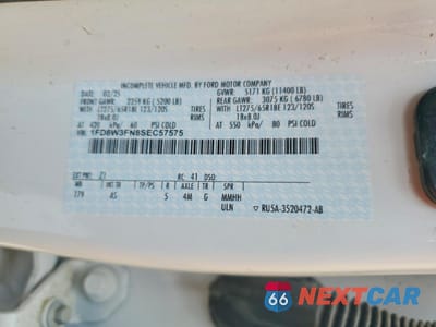 Zdjęcie 12 z 13 samochodu: 2025 FORD F350 SUPER DUTY VIN:1FD8W3FN8SEC57575 - miniatura