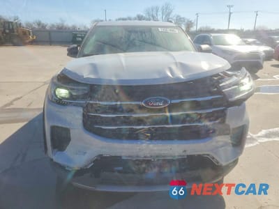 Piąte zdjęcie samochodu w środku: 2025 FORD EXPLORER ACTIVE VIN:1FMUK7DH7SGB15284 - miniatura