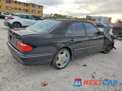 Trzecie zdjęcie samochodu z tyłu: 2001 MERCEDES-BENZ E 320 VIN:WDBJF65J01B217365 - miniatura