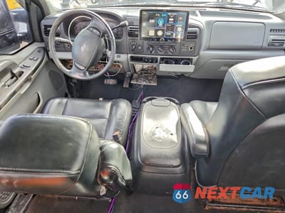 Zdjęcie 8 z 13 samochodu: 2005 FORD F250 SUPER DUTY VIN:1FTSX21P75EA66504 - miniatura