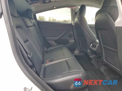 Zdjęcie 10 z 12 samochodu: 2023 TESLA MODEL Y VIN:7SAYGDEE8PF686801 - miniatura