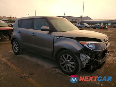 Czwarte zdjęcie samochodu z boku: 2019 KIA SOUL + VIN:KNDJP3A50K7655491 - miniatura