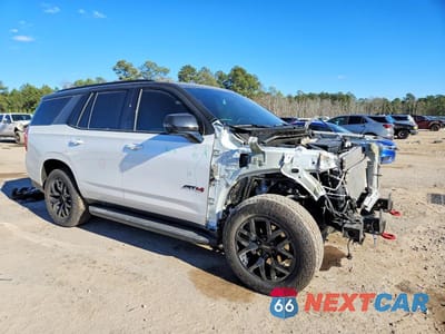 Czwarte zdjęcie samochodu z boku: 2024 GMC YUKON AT4 VIN:1GKS2CKDXRR382264 - miniatura