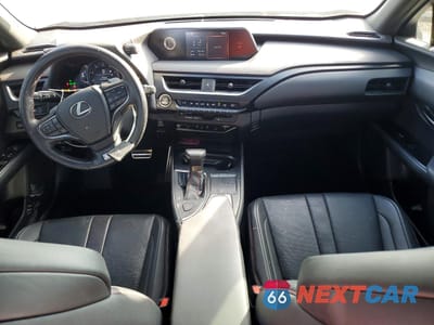 Zdjęcie 8 z 13 samochodu: 2019 LEXUS UX 200 VIN:JTHY3JBH1K2018693 - miniatura