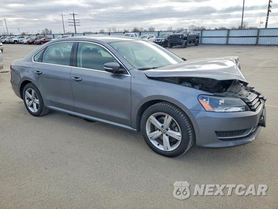 Czwarte zdjęcie samochodu z boku: 2014 VOLKSWAGEN PASSAT SE VIN:1VWBT7A38EC108497 - miniatura