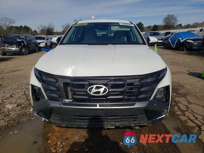 Piąte zdjęcie samochodu w środku: 2025 HYUNDAI TUCSON SE VIN:3KMJA3DE9SE021168 - miniatura