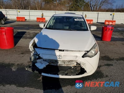 Piąte zdjęcie samochodu w środku: 2017 TOYOTA YARIS IA VIN:3MYDLBYV8HY165902 - miniatura