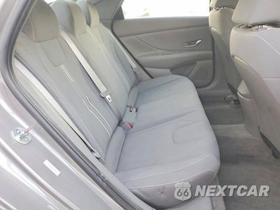Zdjęcie 10 z 12 samochodu: 2021 HYUNDAI ELANTRA SEL VIN:KMHLM4AG7MU194203 - miniatura